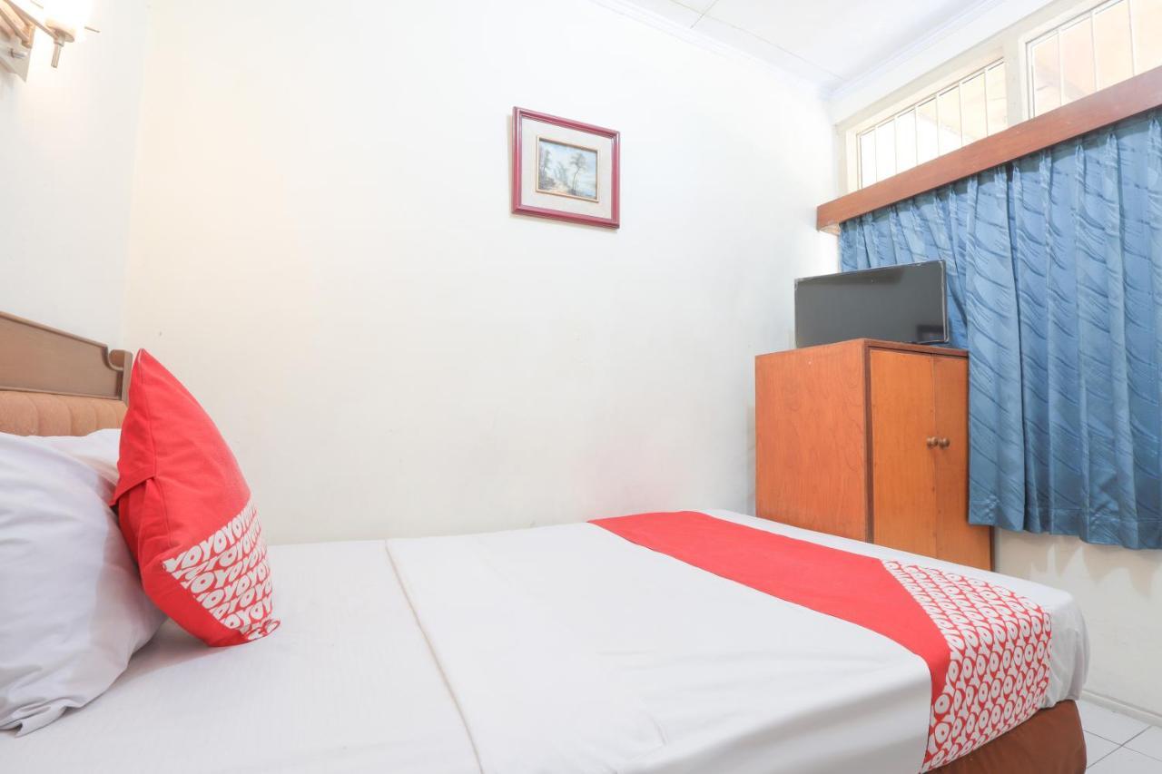 Oyo 108 Hotel Surya จาการ์ตา ภายนอก รูปภาพ