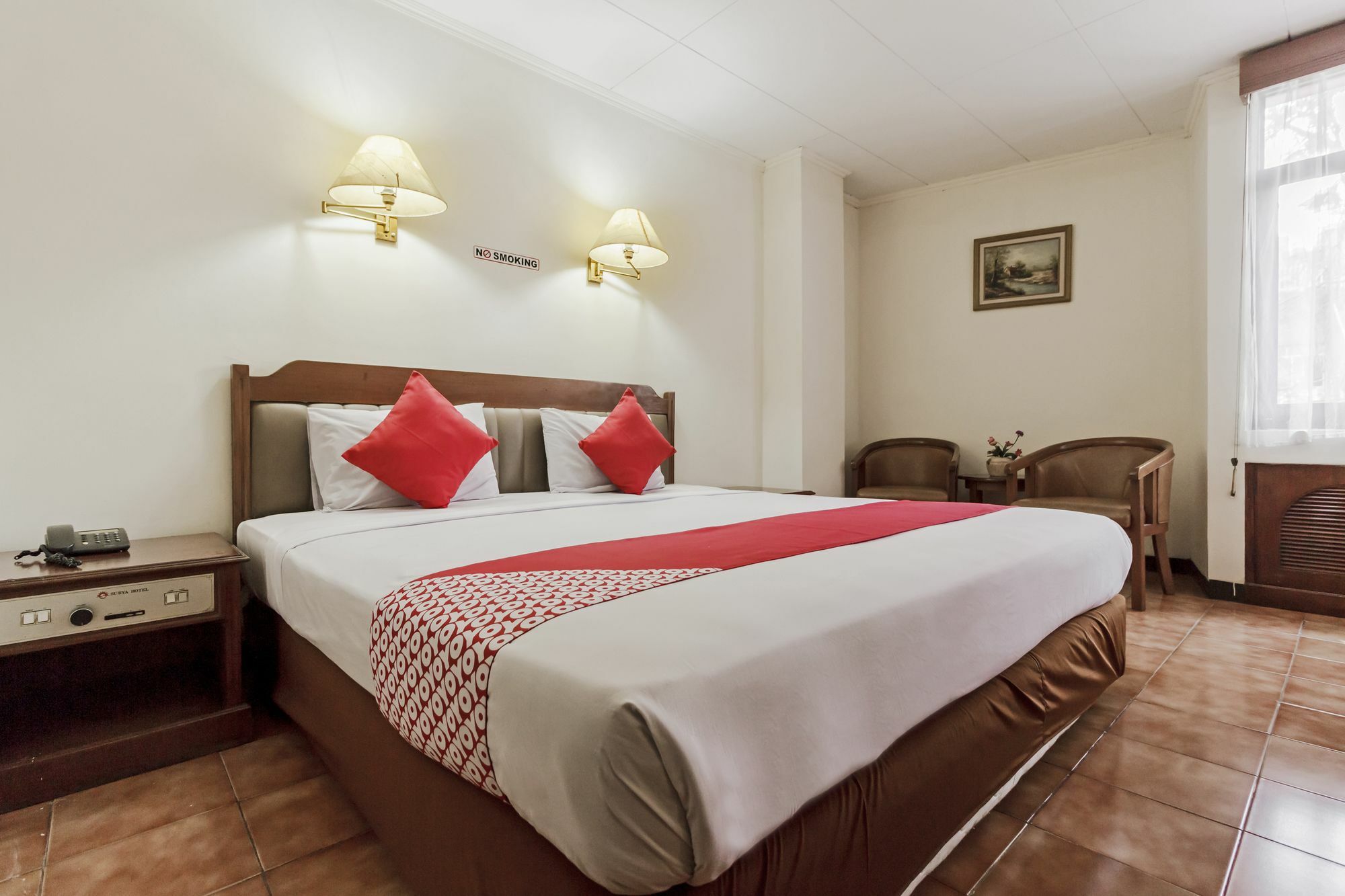 Oyo 108 Hotel Surya จาการ์ตา ภายนอก รูปภาพ